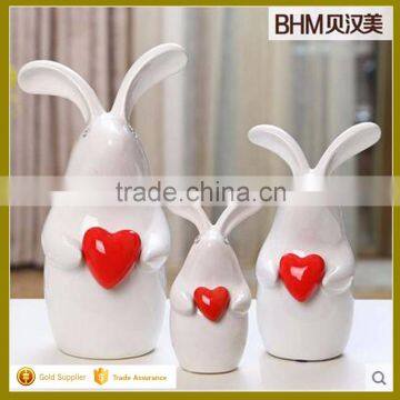 2016 custom modern decorative trade show white rabbits family sets for home decor