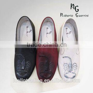 Mulyicolor Competitive Price Leisure Shoe for Men