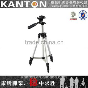 Four Leg Sections Portable Tripod Outdoor Lighting, Camera Tripod