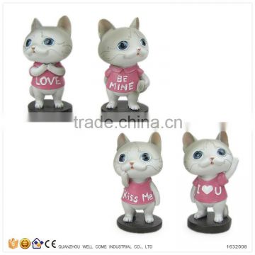 Cheap Handmade Valentine Gift Resin Cat Decoration