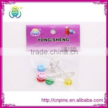 Different cartoon images safety pins for children
