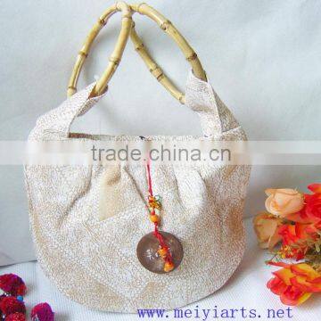 New Comfortabl material Ladies Handbag with Bamboo handle