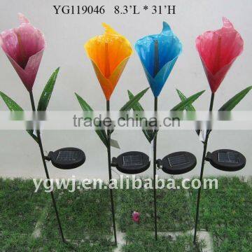 garden metal flower with solar light