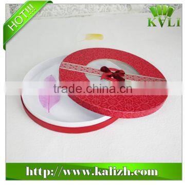 Fancy Round Chocolate Box