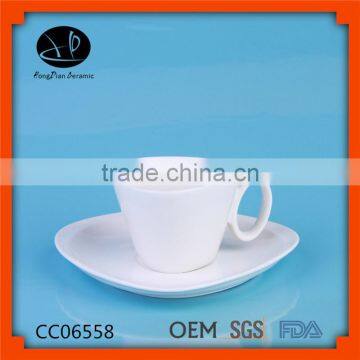 ceramic cup and saucer,triangle cup with saucer,cups flat white