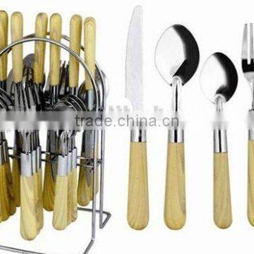 Plastic Handle Cutlery Set Stainless Made in China photo-5