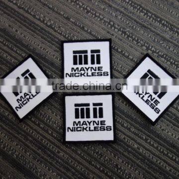 2016 Hot sale custom fashion Eco-friendly clothing embroidery patch badges