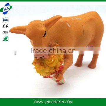 gold OEM plastic toy bulls small toys for promotion gifts