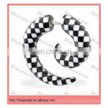 Fake 2 gauge checkered spiral taper, 16 gauge ,uv acrylic ear piercing jewelry ring