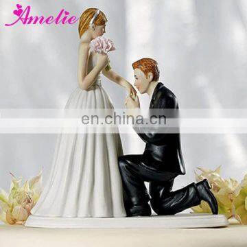 A07371 New Arrival Resin Bride&Bridegroom Stock Cake Toppers