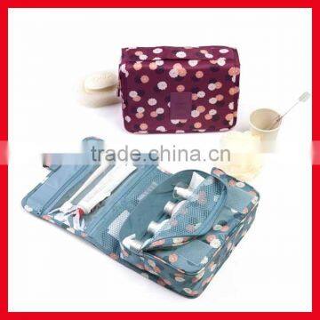 New Arrival Wholesale Hanging Folding Toiletry Bag photo-2
