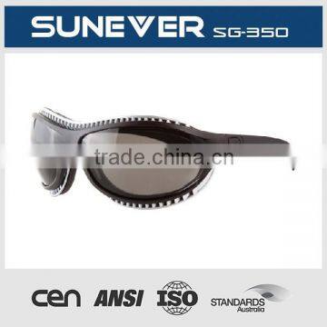 Fashion Classic sports sunglasses with wind hole design