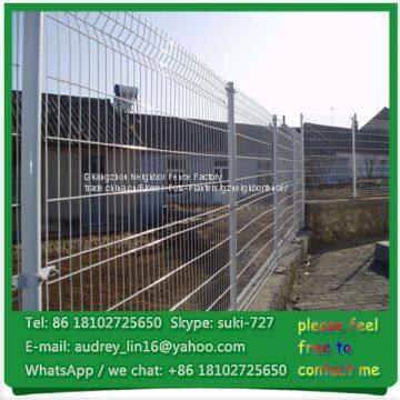 Decorative wire mesh fence panel 3d bending welded mesh fence