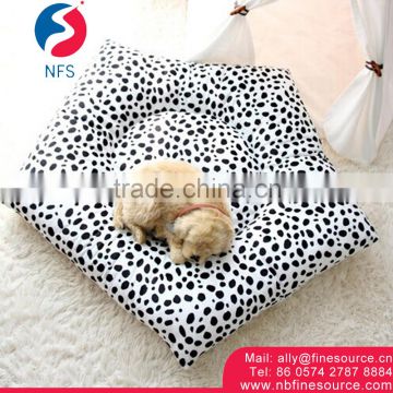 Star Design Pinted Dot Soft Thick Cheap Animal Cat Dog Sleeping Pet Mat