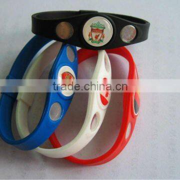 Newest design silicone bracelets