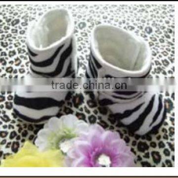 2016 Wholesale Bulk Order in China Soft Sale Baby Boots New Born Baby Shoes photo-2