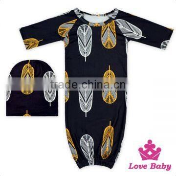 New Design Black Fabric Printed Feather Sleeping Bag With Fancy Hat Punjabi Suits In New Delhi