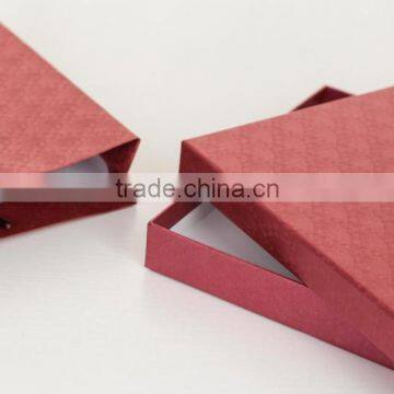 High Quality Scarf Packaging Product Paper Bags Supplier photo-3