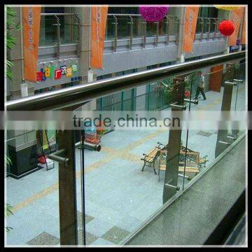 Glass balustrade with frame for balcony