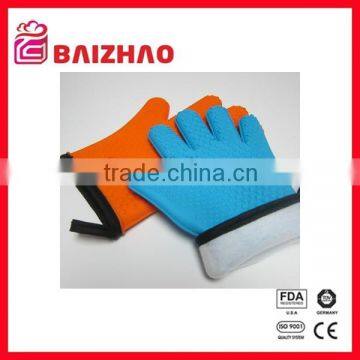 Heat resistant silicone cooking gloves and finger and thumb glove