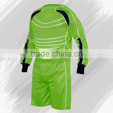 Green body building outdoor sports soccer goalkeeper suit dress