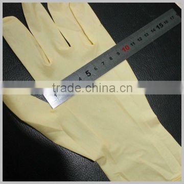 micro-textured latex gloves