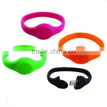 Silicone slap bracelet with flash disk