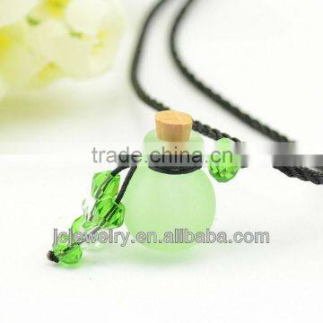 ANTIQUE CHINESE MURANO GLASS SCENT BOTTLE PENDANT NECKLACE