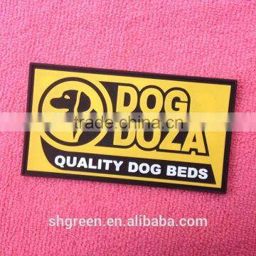 Non-toxic silicone rubber patch for pet chloting