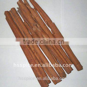 dried peeled cinnamon stick
