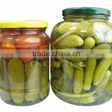 Best selling assortment in glass jar, tomatoes & baby cucumbers