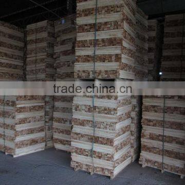 Rubber sawn timber the best price for pallet or furniture from Vietnam moisture down 12%