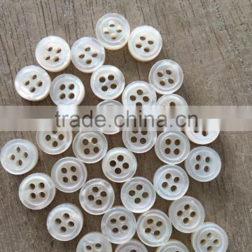 4 holes Australian MOP shell button for garment