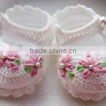 Hollow Wool Knitted Shoes Wholesale Floral Crochet Baby Girl Soft Shoes photo-4