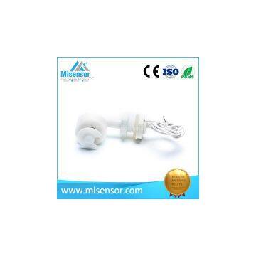 Horizontal side mount water level sensor