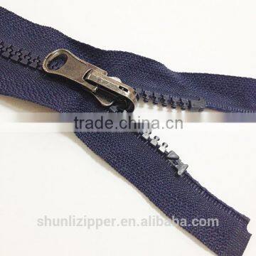 2015 5# Plastic Zipper O/e With Reversible Slider Zipper for Abs Plastic photo-4