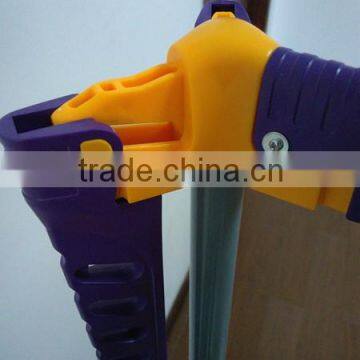 Best Quality Plastic Hanger Folding Tripod Clothes Dryer photo-4