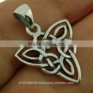 Celtic Trinity Plain Silver Pendant, pn80