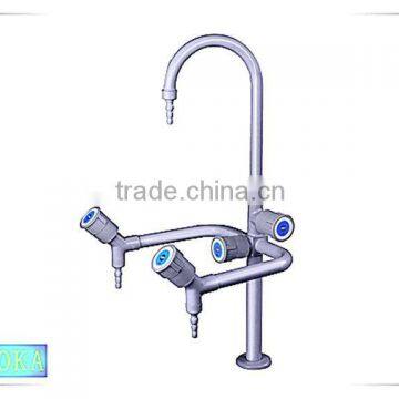 Laboratory deck mounted single handle lab faucets