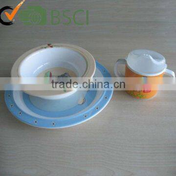 2015 children melamine set with anti slip rubber