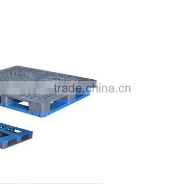 Double reinforced forklift attachment plastic pallets