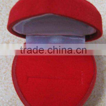 Heart shape velvet ring box