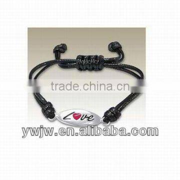 2013 fashion friend bracelet with love tag