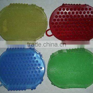 rubber curry comb