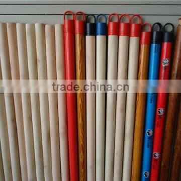 natural round wooden sticks