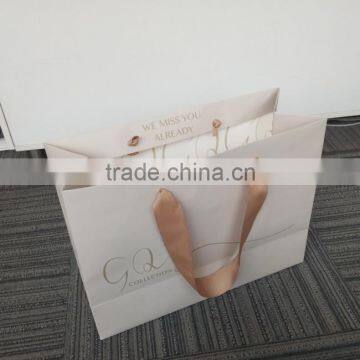 Customized fashion packaging bags with high quality