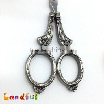 Stainless Steel Scissors Vintage European Style Plum Blossom Scissors For Embroidery photo-4