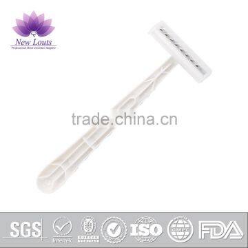 Disposable safety single blade shaving razor