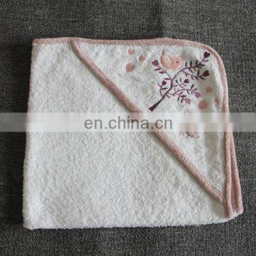 High Quality Embroidery Design Hooded Baby Towel Wholesale Baby Hooded Bath Towel