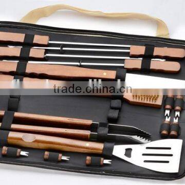 yangjiang factory manufacture stainless steel bbq accessory with wood handle